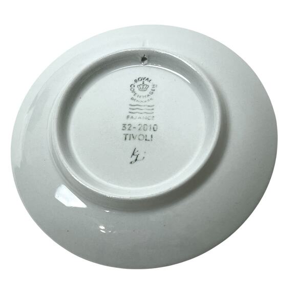 Royal Copenhagen Mini Plate Tivoli Porcelain Blue Display Wall Art 3.25 Inch - Picture 4 of 16